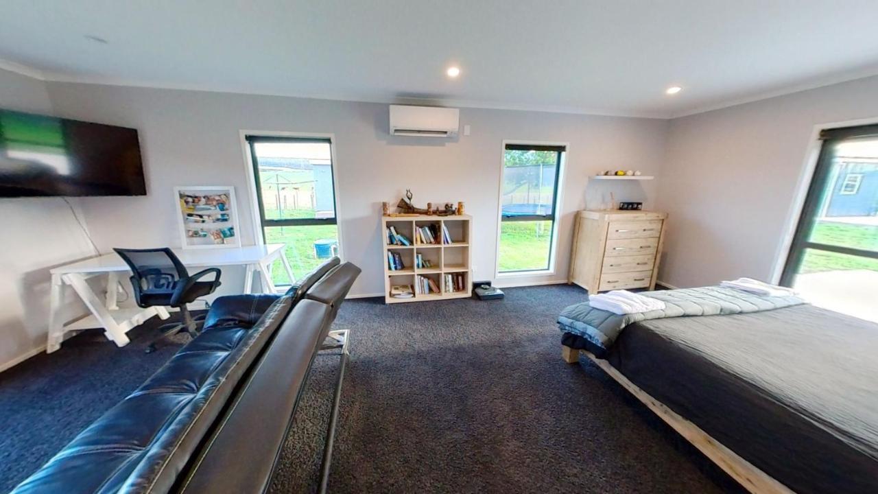 Full Holiday Home To Yourself, Up To 21 Guests Atiamuri Exterior foto